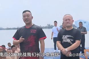 邮报：拉爵接管后滕哈赫的帅位不稳固 瓦拉内只有降薪才能留队